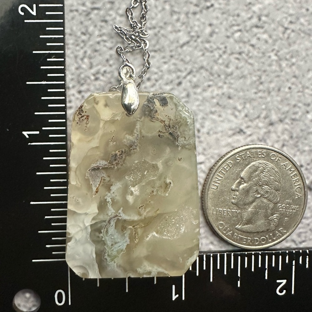 Moss Agate Pendant Necklace on Silver Copper Chain - Picture 11 of 11